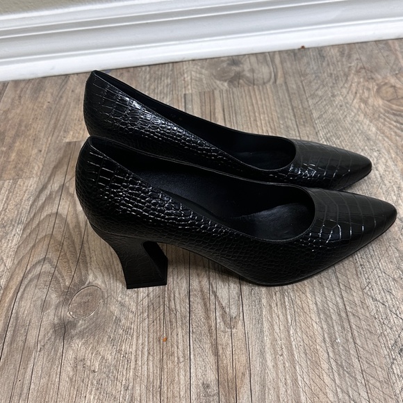 NWOT AQUATALIA CELE Black Pumps Size 12 M - Picture 2 of 7